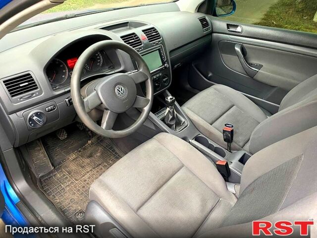 Фольксваген Гольф, объемом двигателя 1.4 л и пробегом 330 тыс. км за 3550 $, фото 3 на Automoto.ua