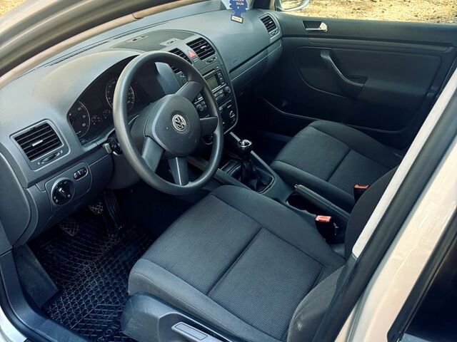 Фольксваген Гольф, об'ємом двигуна 1.6 л та пробігом 260 тис. км за 5650 $, фото 3 на Automoto.ua