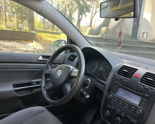 Фольксваген Гольф, объемом двигателя 1.4 л и пробегом 293 тыс. км за 4250 $, фото 13 на Automoto.ua