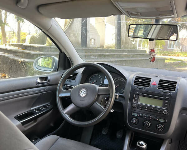 Фольксваген Гольф, объемом двигателя 1.4 л и пробегом 293 тыс. км за 4250 $, фото 11 на Automoto.ua