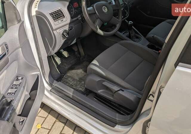 Фольксваген Гольф, объемом двигателя 1.6 л и пробегом 195 тыс. км за 4500 $, фото 5 на Automoto.ua