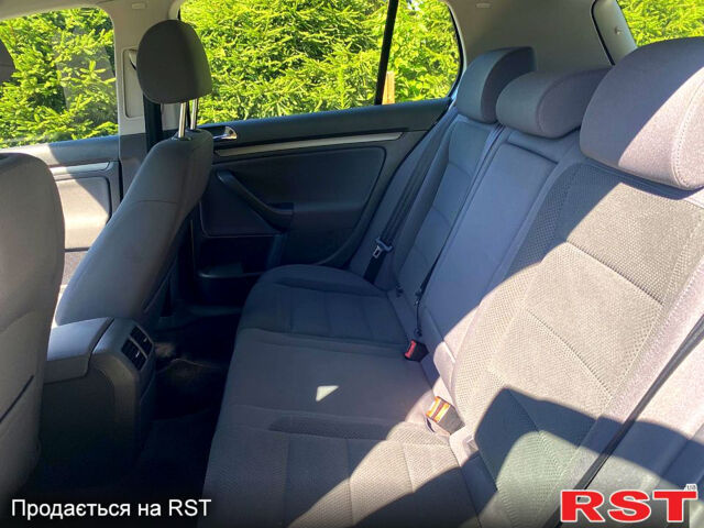 Фольксваген Гольф, об'ємом двигуна 1.6 л та пробігом 213 тис. км за 5800 $, фото 10 на Automoto.ua