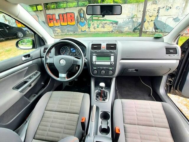 Фольксваген Гольф, объемом двигателя 1.6 л и пробегом 82 тыс. км за 6700 $, фото 6 на Automoto.ua