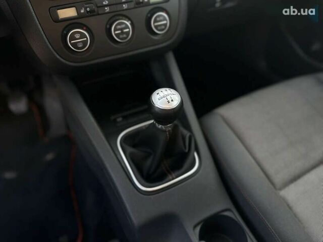 Фольксваген Гольф, объемом двигателя 1.6 л и пробегом 235 тыс. км за 5100 $, фото 25 на Automoto.ua