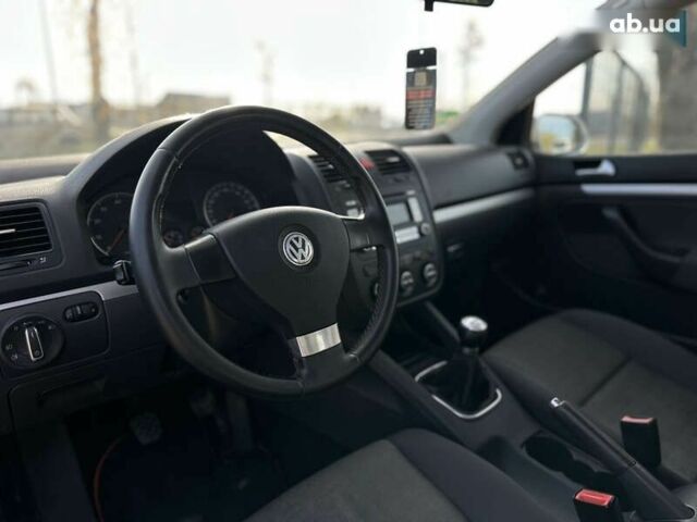 Фольксваген Гольф, объемом двигателя 1.6 л и пробегом 235 тыс. км за 5100 $, фото 18 на Automoto.ua