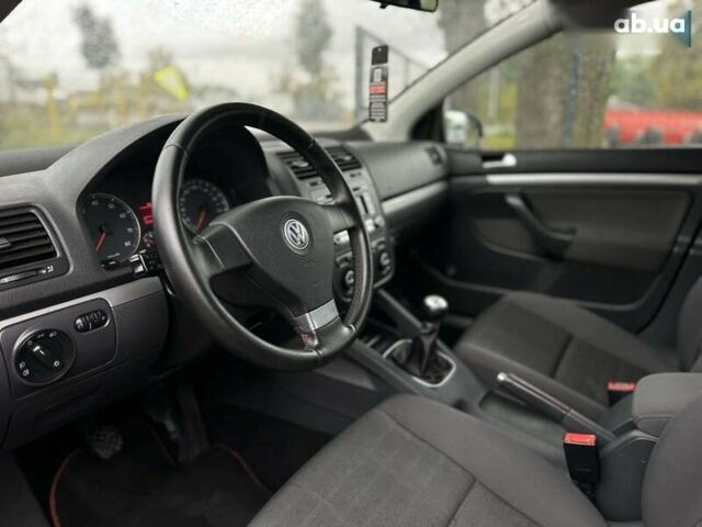Фольксваген Гольф, объемом двигателя 1.6 л и пробегом 221 тыс. км за 6600 $, фото 24 на Automoto.ua