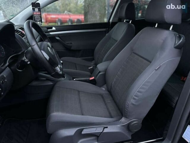 Фольксваген Гольф, объемом двигателя 1.6 л и пробегом 214 тыс. км за 6000 $, фото 26 на Automoto.ua