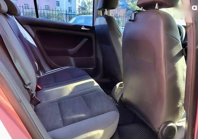 Фольксваген Гольф, объемом двигателя 1.6 л и пробегом 334 тыс. км за 5299 $, фото 15 на Automoto.ua