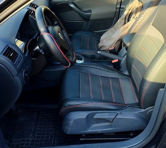 Фольксваген Гольф, об'ємом двигуна 1.6 л та пробігом 190 тис. км за 7500 $, фото 8 на Automoto.ua