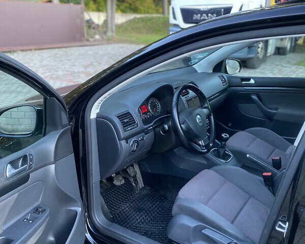 Фольксваген Гольф, объемом двигателя 1.4 л и пробегом 254 тыс. км за 6250 $, фото 16 на Automoto.ua