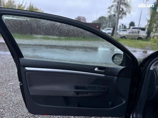 Фольксваген Гольф, объемом двигателя 1.6 л и пробегом 214 тыс. км за 6000 $, фото 22 на Automoto.ua