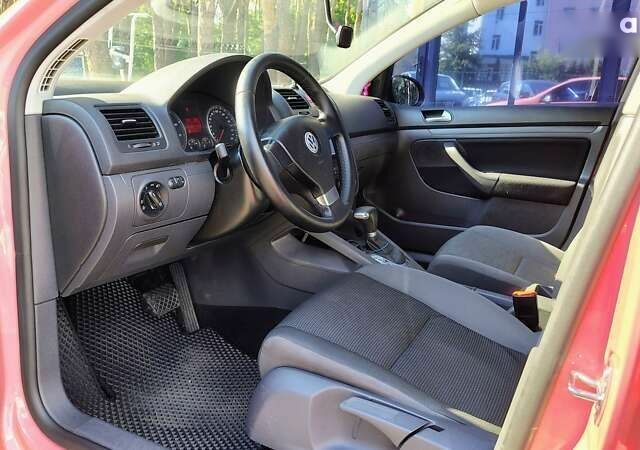 Фольксваген Гольф, объемом двигателя 1.6 л и пробегом 334 тыс. км за 5299 $, фото 9 на Automoto.ua