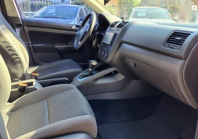 Фольксваген Гольф, объемом двигателя 1.6 л и пробегом 334 тыс. км за 5299 $, фото 16 на Automoto.ua