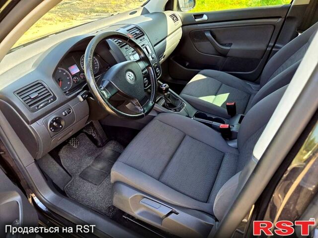 Фольксваген Гольф, объемом двигателя 1.6 л и пробегом 225 тыс. км за 6300 $, фото 8 на Automoto.ua