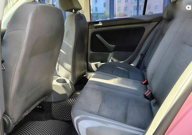 Фольксваген Гольф, объемом двигателя 1.6 л и пробегом 334 тыс. км за 5299 $, фото 11 на Automoto.ua