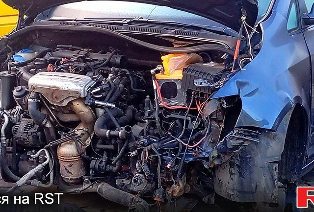 Фольксваген Гольф, об'ємом двигуна 1.4 л та пробігом 300 тис. км за 2000 $, фото 4 на Automoto.ua