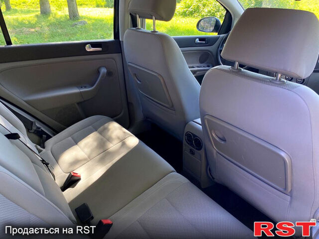 Фольксваген Гольф, объемом двигателя 1.6 л и пробегом 197 тыс. км за 5900 $, фото 9 на Automoto.ua