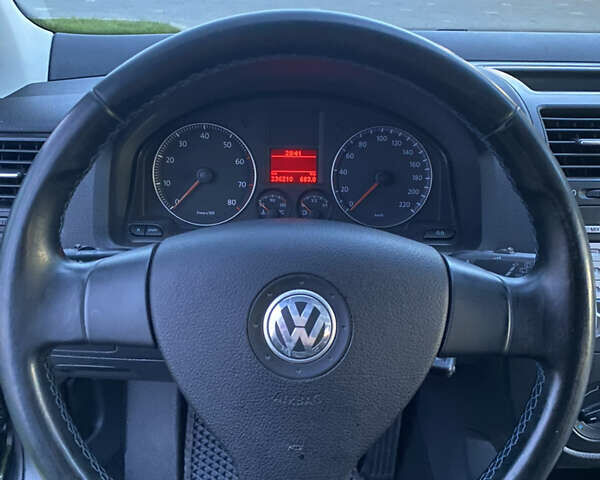 Фольксваген Гольф, объемом двигателя 1.4 л и пробегом 255 тыс. км за 5550 $, фото 8 на Automoto.ua