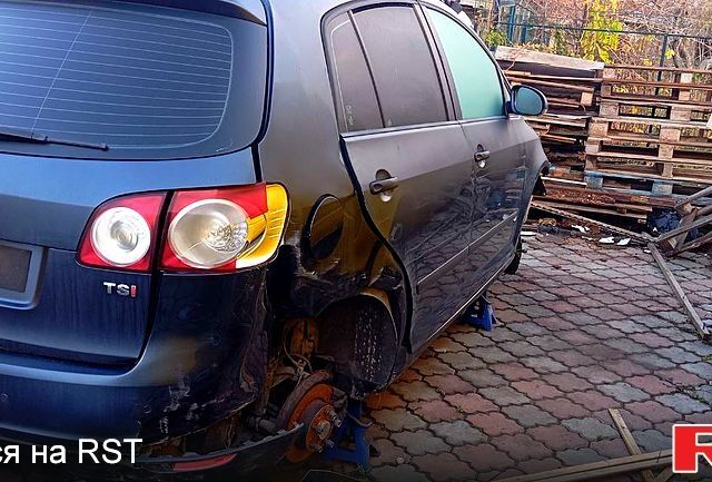 Фольксваген Гольф, об'ємом двигуна 1.4 л та пробігом 300 тис. км за 2000 $, фото 1 на Automoto.ua