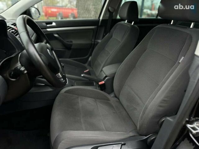 Фольксваген Гольф, объемом двигателя 1.6 л и пробегом 195 тыс. км за 6800 $, фото 23 на Automoto.ua