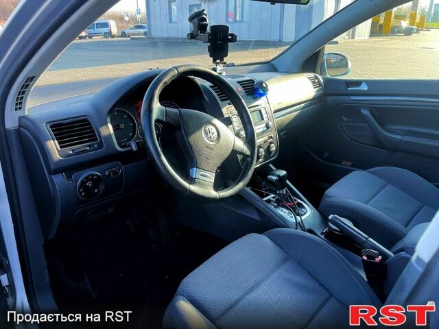 Фольксваген Гольф, объемом двигателя 2 л и пробегом 290 тыс. км за 7200 $, фото 1 на Automoto.ua