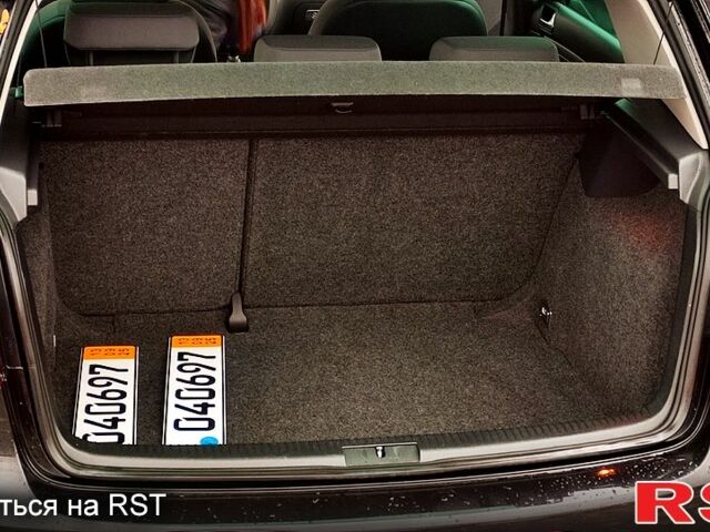 Фольксваген Гольф, об'ємом двигуна 1.6 л та пробігом 250 тис. км за 6850 $, фото 5 на Automoto.ua