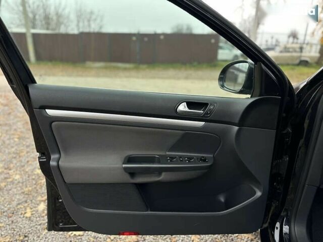 Фольксваген Гольф, объемом двигателя 1.6 л и пробегом 195 тыс. км за 6800 $, фото 18 на Automoto.ua