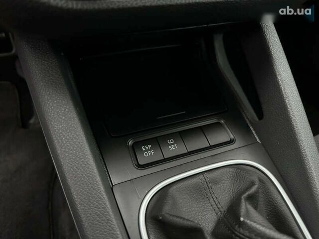 Фольксваген Гольф, объемом двигателя 1.6 л и пробегом 195 тыс. км за 6800 $, фото 27 на Automoto.ua