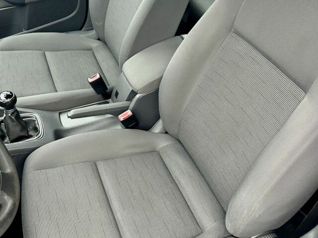 Фольксваген Гольф, об'ємом двигуна 1.4 л та пробігом 257 тис. км за 5500 $, фото 13 на Automoto.ua