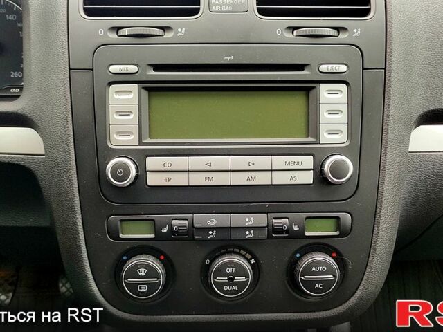 Фольксваген Гольф, об'ємом двигуна 1.4 л та пробігом 182 тис. км за 6500 $, фото 8 на Automoto.ua