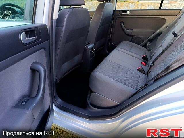 Фольксваген Гольф, объемом двигателя 1.6 л и пробегом 237 тыс. км за 6299 $, фото 1 на Automoto.ua