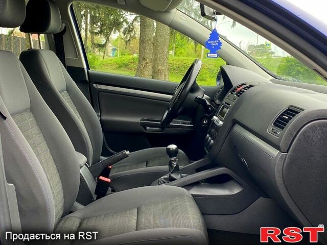 Фольксваген Гольф, об'ємом двигуна 1.6 л та пробігом 221 тис. км за 5800 $, фото 6 на Automoto.ua