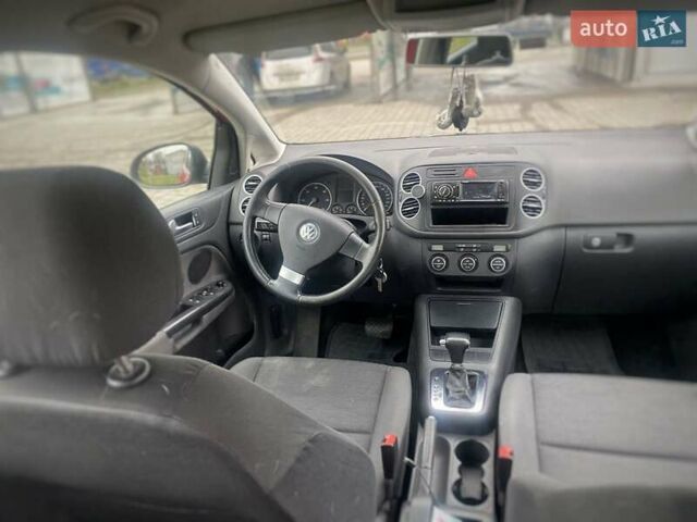 Фольксваген Гольф, объемом двигателя 0 л и пробегом 242 тыс. км за 6200 $, фото 1 на Automoto.ua