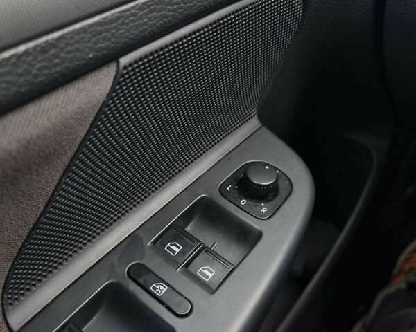 Фольксваген Гольф, объемом двигателя 1.4 л и пробегом 226 тыс. км за 5500 $, фото 7 на Automoto.ua