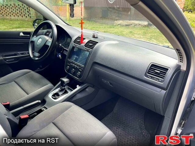 Фольксваген Гольф, об'ємом двигуна 1.6 л та пробігом 197 тис. км за 5850 $, фото 7 на Automoto.ua