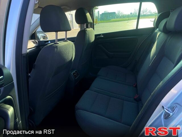 Фольксваген Гольф, объемом двигателя 2 л и пробегом 290 тыс. км за 7200 $, фото 7 на Automoto.ua