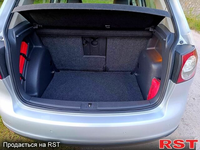 Фольксваген Гольф, объемом двигателя 1.6 л и пробегом 237 тыс. км за 6299 $, фото 2 на Automoto.ua