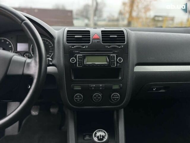 Фольксваген Гольф, объемом двигателя 1.6 л и пробегом 195 тыс. км за 6800 $, фото 29 на Automoto.ua