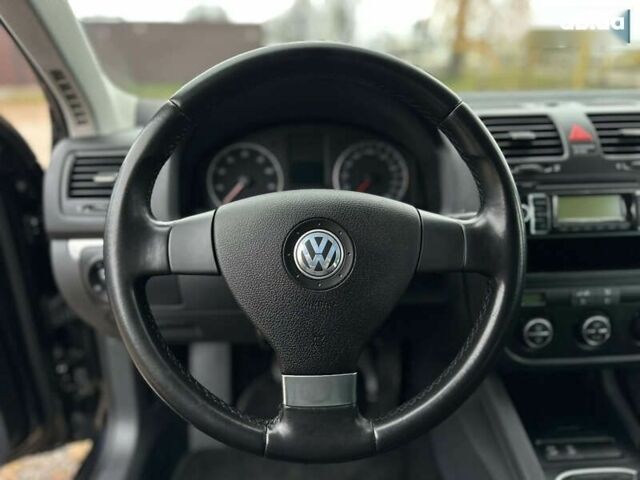 Фольксваген Гольф, объемом двигателя 1.6 л и пробегом 195 тыс. км за 6800 $, фото 24 на Automoto.ua