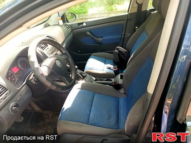 Фольксваген Гольф, объемом двигателя 1.6 л и пробегом 223 тыс. км за 5800 $, фото 3 на Automoto.ua