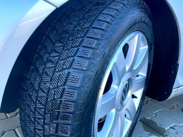 Фольксваген Гольф, объемом двигателя 2 л и пробегом 290 тыс. км за 7200 $, фото 5 на Automoto.ua