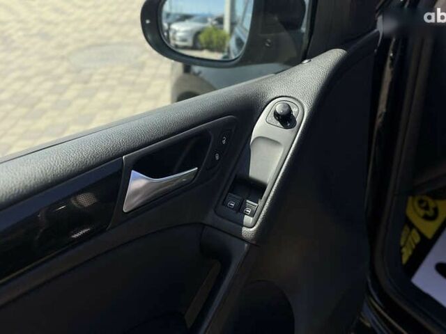 Фольксваген Гольф, объемом двигателя 1.6 л и пробегом 194 тыс. км за 7300 $, фото 17 на Automoto.ua