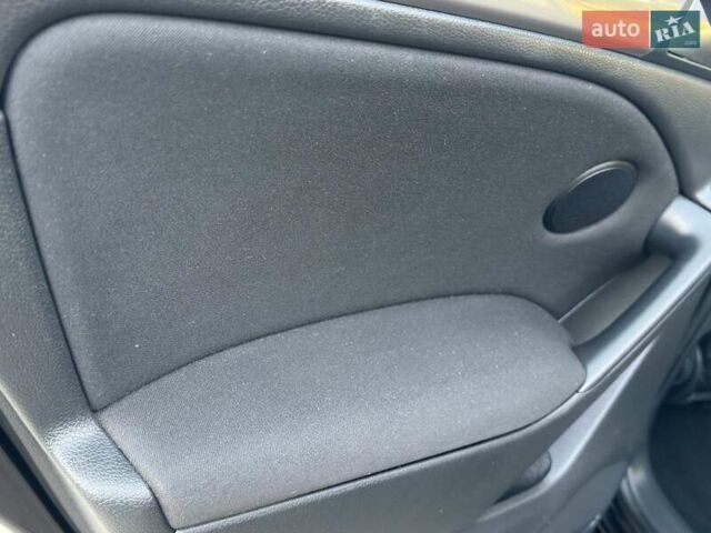 Фольксваген Гольф, объемом двигателя 1.6 л и пробегом 231 тыс. км за 7500 $, фото 24 на Automoto.ua