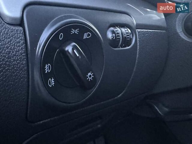 Фольксваген Гольф, объемом двигателя 1.6 л и пробегом 231 тыс. км за 7500 $, фото 39 на Automoto.ua