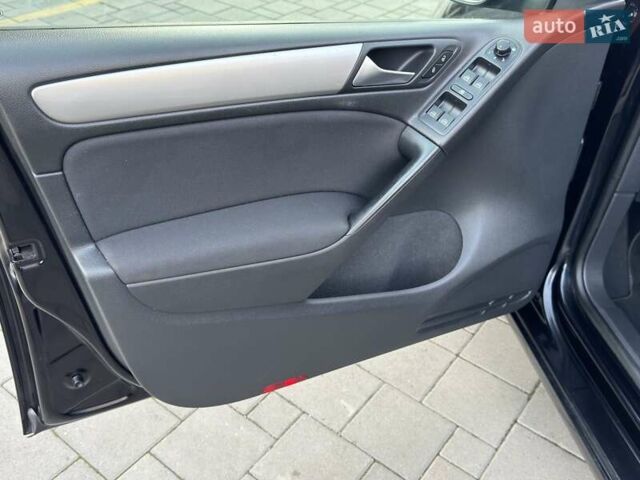 Фольксваген Гольф, объемом двигателя 1.6 л и пробегом 231 тыс. км за 7500 $, фото 13 на Automoto.ua