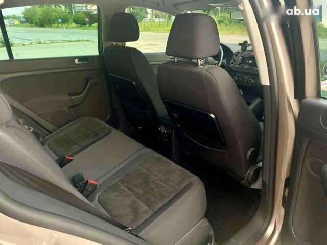 Фольксваген Гольф, объемом двигателя 1.6 л и пробегом 137 тыс. км за 8490 $, фото 23 на Automoto.ua