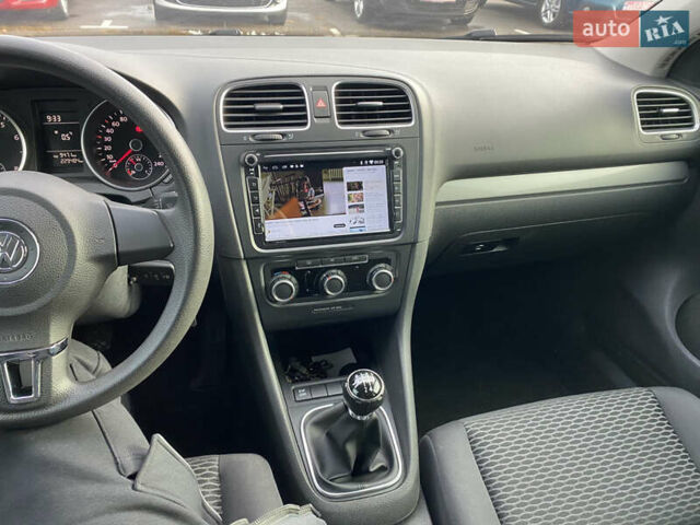 Фольксваген Гольф, объемом двигателя 1.4 л и пробегом 233 тыс. км за 8000 $, фото 9 на Automoto.ua