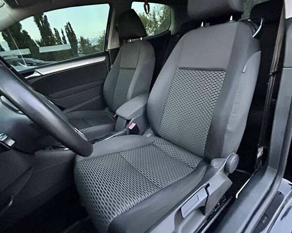 Фольксваген Гольф, объемом двигателя 1.6 л и пробегом 191 тыс. км за 7700 $, фото 14 на Automoto.ua