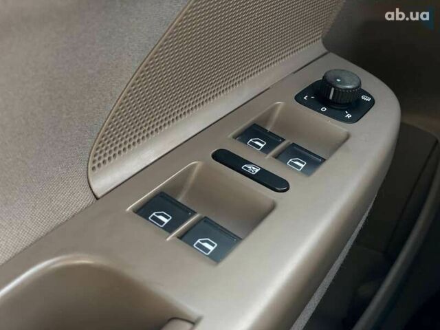 Фольксваген Гольф, объемом двигателя 2 л и пробегом 265 тыс. км за 7690 $, фото 22 на Automoto.ua