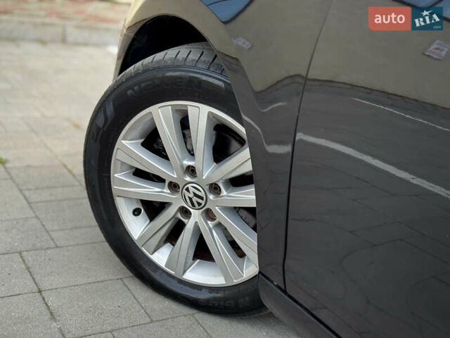 Фольксваген Гольф, объемом двигателя 1.39 л и пробегом 206 тыс. км за 9800 $, фото 24 на Automoto.ua